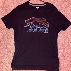 Men’s Old Navy graphic t-shirt with bear design
